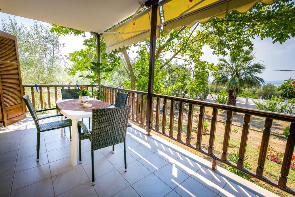 Villa Vrachos Скала-Каллирахис Экстерьер фото